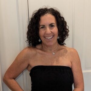 Meet your Posher, Julia